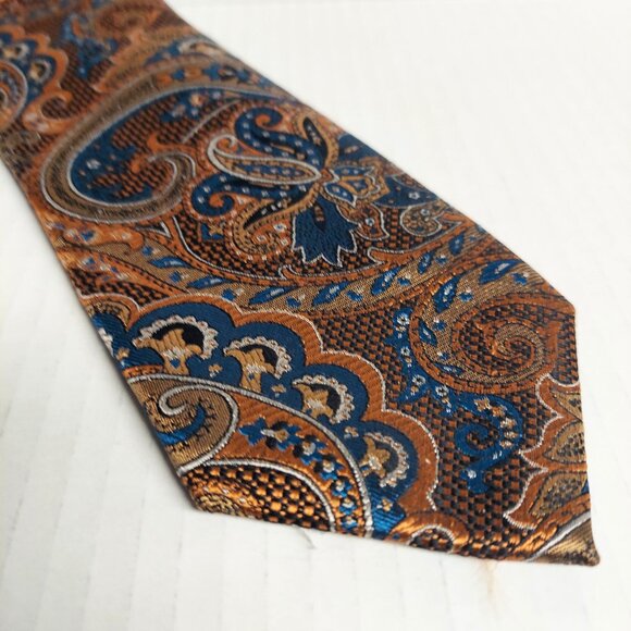 Jos A Bank Reserve 100% Silk Tie Gold Blue Paisley 60in X 3in - Picture 1 of 6